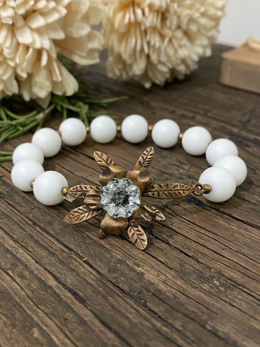 White Beaded Lotus Flower Stretch Bracelet